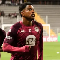 Mazazo para Saprissa: Newton Williams volvió a lesionarse después de superar su rotura de ligamentos
