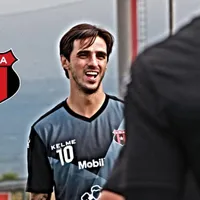 Bryan Ruiz cumplió con el primer objetivo en la Liga Deportiva Alajuelense