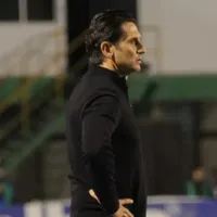 Ronald González y Comunicaciones reciben fuerte golpe previo al Clásico ante Municipal