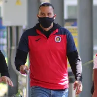 “El Gullit” Peña ya está en El Salvador