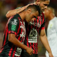 Alex López metió dos goles, pero no celebró ninguno
