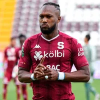 Kendall Waston lanza advertencia: "No nos vamos a rendir jamás"