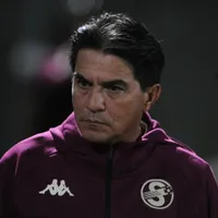 Vladimir Quesada recibe una mala noticia.