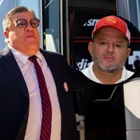 Jafet Soto le marca la cancha a Miguel Herrera.