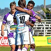 Carlos "Muma" Fernández marcó doblete en el fútbol de Uruguay con el Fénix