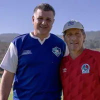 Pedro Troglio defiende a Diego Vásquez