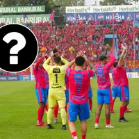No solo piensa en Marquense: los dos fichajes que Municipal amarraría para el Apertura 2025