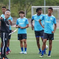 Reinaldo Rueda suma dos nuevos futbolistas para el duelo de la Selección de Honduras ante México