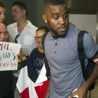 Joel Campbell se descargó con seguidor que lo criticó