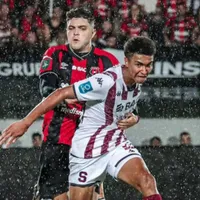 Saprissa se mofa de Alajuelense.