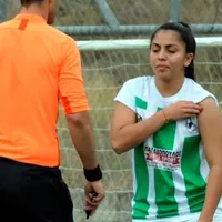 Samaria Gómez anota el gol de la victoria para su equipo en Grecia