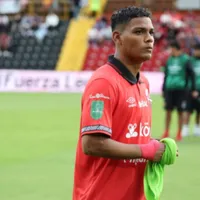 Creichel Pérez podría dejar Alajuelense. (Foto: Teletica)