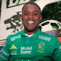 Hinchas de León demuestran todo su cariño a Joel Campbell