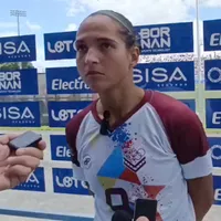 Deyna Castellanos lanza fuerte crítica a las canchas de El Salvador