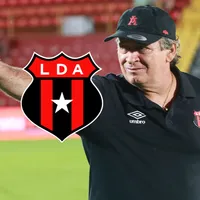 machillo ramirez-alajuelense-saluda