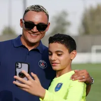 Keylor Navas causa sensación en jóvenes de la academia del PSG en Qatar