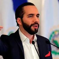 Nayib Bukele advierte que El Salvador está "en camino al colapso" del sistema de salud
