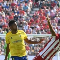 ¡Alegría! ‘Choco’ Lozano marca primer gol con Cadiz y le da el liderato en España