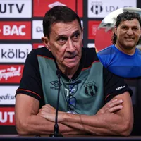 Chunche Montero muy duro contra Alexandre Guimaraes.