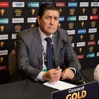 Luis Fernando Tena en conferencia de prensa.