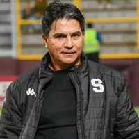 Vladimir Quesada recibe una gran noticia.