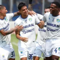 Comunicaciones anuncia la salida de un extranjero