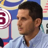 Ronald Gónzalez toma una decisión de último momento en Comunicaciones que afecta a Saprissa