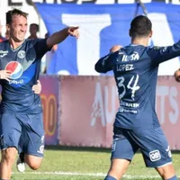 Motagua goleó 4-1 al Olimpia y se mantiene en la cima