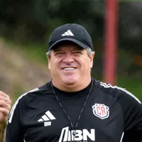 Piojo Herrera recibe una importante noticia. (Getty Images)