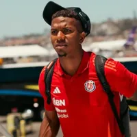 Jeyland Mitchell recibe malas noticias.