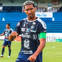 Marcel Hernández perdió la puntería para anotar penales