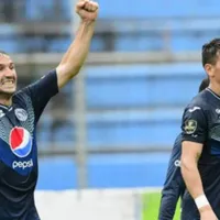Dos extranjeros con pie y medio fuera de Motagua