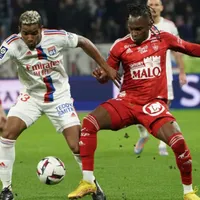Alberth Elis debutó con el Stade Brestois