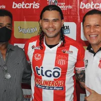 Gullit Peña llega a Honduras con ganas de ser campeón