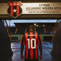 El futuro de Joel Campbell se aleja cada vez más de Alajuelense y una frase sentencia su continuidad: "No lo veo ni cerca"