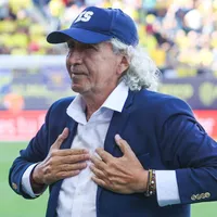 ¡Histórico! Mágico González recibe emotivo homenaje por parte de todo el estadio del Cádiz [VIDEO]