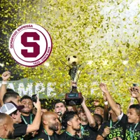 Salió 11 veces campeón con Saprissa, lo limpiaron del club y ya habló con Wanchope para regresar: "Estamos esperando"