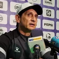 Ronald González hace contundente llamado de atención a los jugadores de Comunicaciones