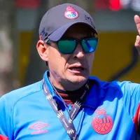 "Lleva su tiempo": Mario Acevedo da noticia poco alentadora sobre los nuevos refuerzos de Municipal