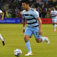 Roger Espinoza renueva con Sporting Kansas City de la MLS