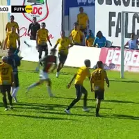 ¡Bochornoso pleito en Costa Rica! Liberia y ADG protagonizaron pelea en partido amistoso (VIDEO)