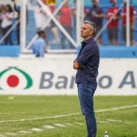 Pablo Lavallén podría irse de Olimpia tras la derrota ante Motagua