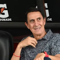Guimaraes sigue el pedido de la afición.