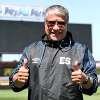 Referente de la Selección de El Salvador sale en defensa del Bolillo Gómez