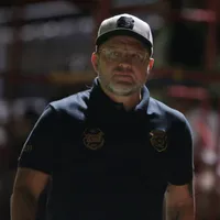 Jafet Soto muy molesto por como perjudicaron a Herediano. (Foto: La Nación)