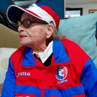 Emotivo: la hondureña de 104 años que vivió todos los títulos del Olimpia