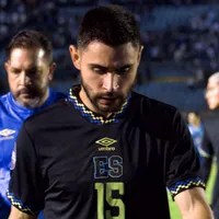 Alex Roldán fue pitado por todo el Estadio Doroteo Guamuch Flores durante el partido entre Guatemala y El Salvador