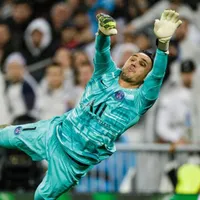 A PSG se le acaban los adjetivos para alabar a Keylor y recurre a sus hinchas