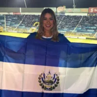 La diputada futbolera estuvo en el Cuscatlán