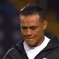 Centeno muy molesto por el arbitraje.